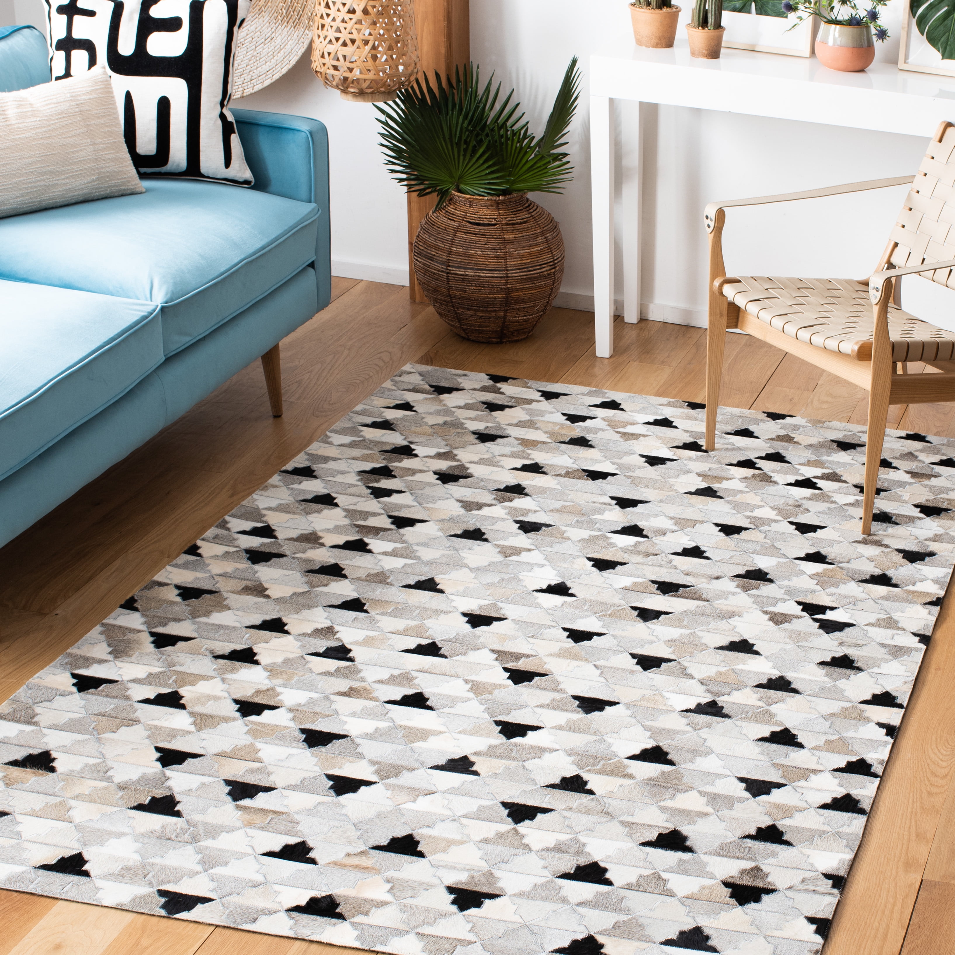 SAFAVIEH Studio Leather Calla Geometric Area Rug, Grey/Black, 8' x 10'