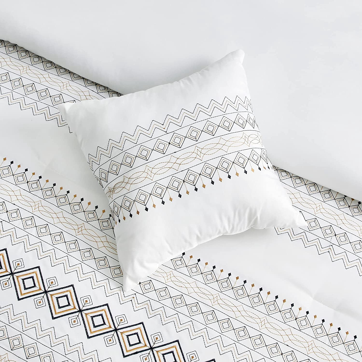 Chezmoi Collection Hart 7-Piece Southwestern Geometric Embroidery Comforter Set