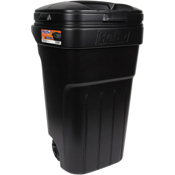 Hefty 32 Gallon Wheeled Outdoor Trash Can Black
