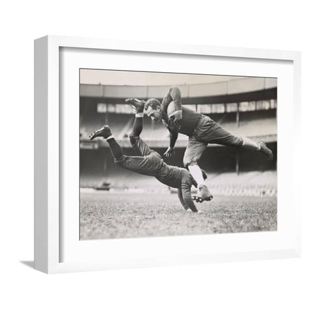Art.com Chicago Bears Teammates Practicing as Joe Zeller Tries to Tackle Red Grange Premium Photographic Print White Frame Wall Art 21 x 17