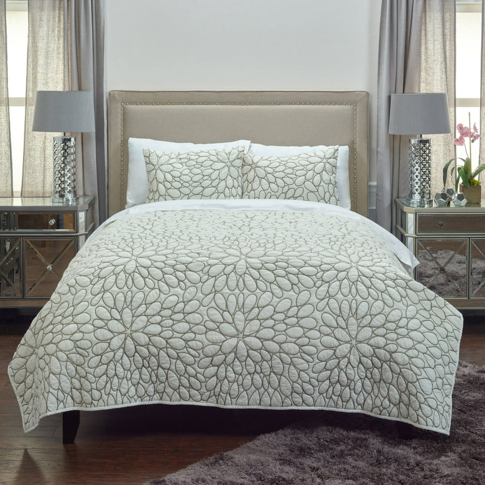Rizzy Home Petal Ivory King Size Quilt 106 Inches X 92 Inches Walmart