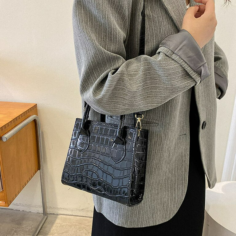 CoCopeaunts Mini Tote Bag Crocodile Pattern Flip Messenger Crossbody Bag  Female Simple Shoulder Bag Small Square Lady Handbag New