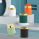 thumbnail image 4 of Este mini cubo de basura tiene un diseño especial para uso sobre el escritorio, puedes usarlo para almacenar restos de snacks, cosméticos y de cocina., 4 of 4