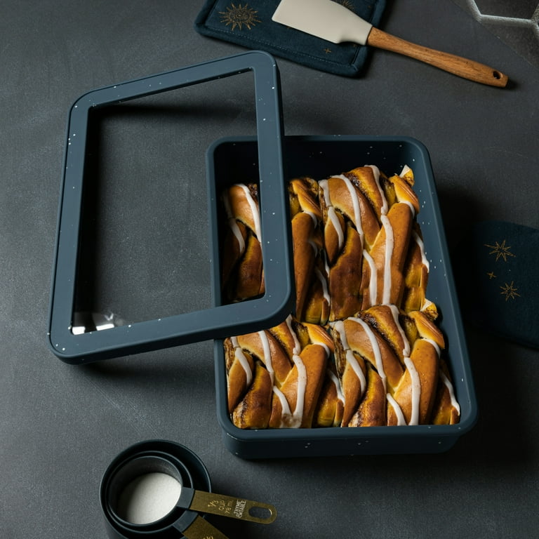 Thyme Table 9x13 Non-Stick Silicone Baking Dish with Lid