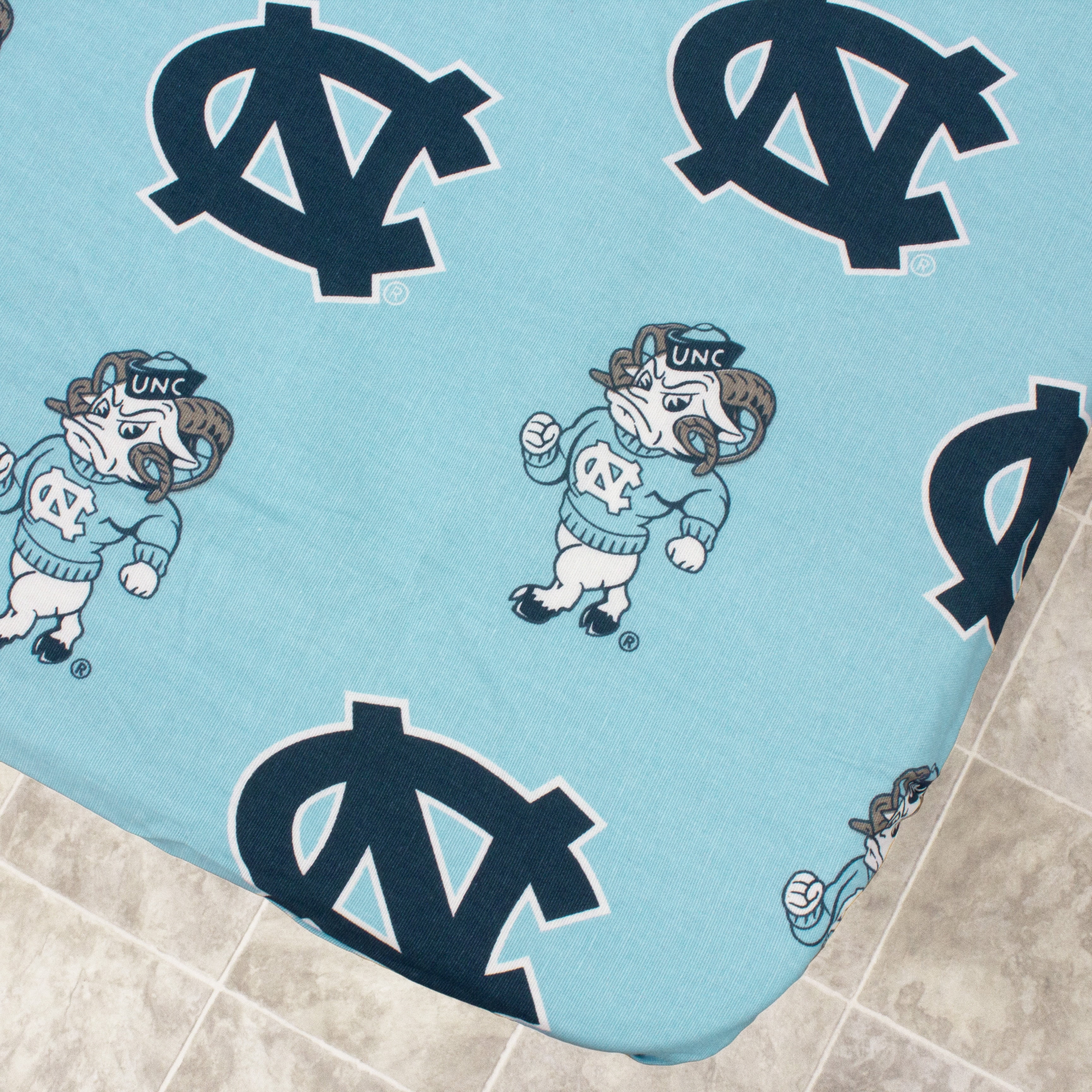 North Carolina Tar Heels Tailgate Fitted Tablecloth, 33" x 33", Card Table 33" x 33", Card Table