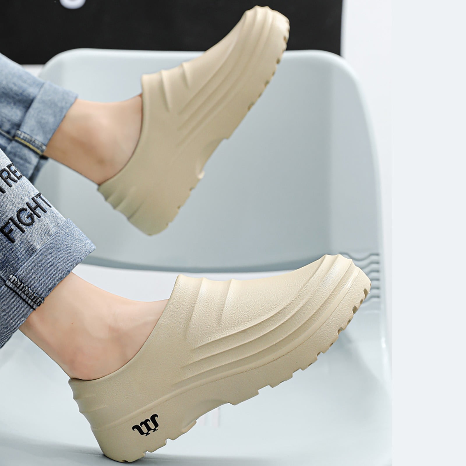 Mepaouo Men's Women's Non Slip Work Shoes Oil Water Resistant Chef Shoes Clogs for Food Service(Beige,10)
