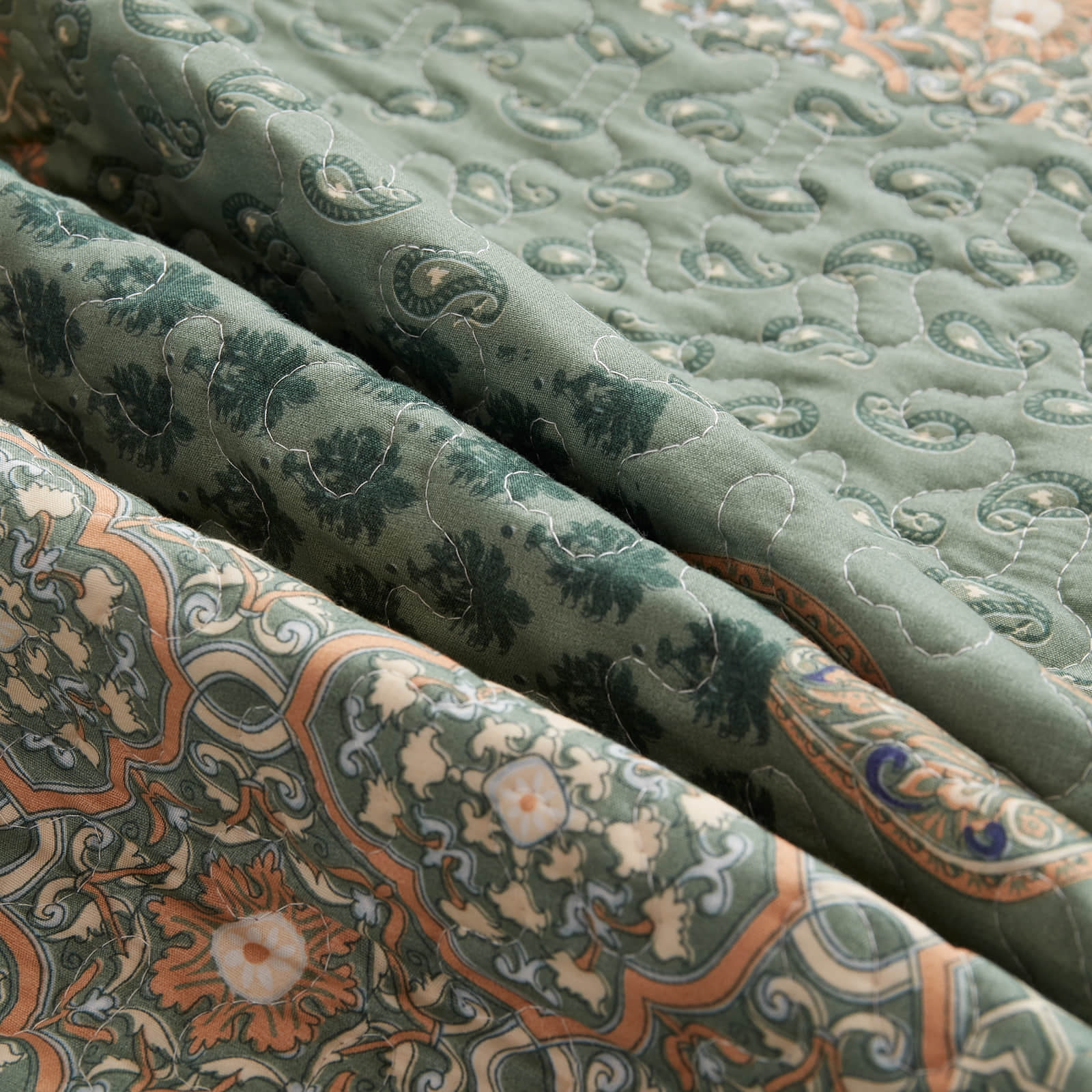 3-Piece Full/Queen Size Quilt Set - Olive Green Paisley Bedspread Coverlet with 2 Pillow Shams, Microfiber