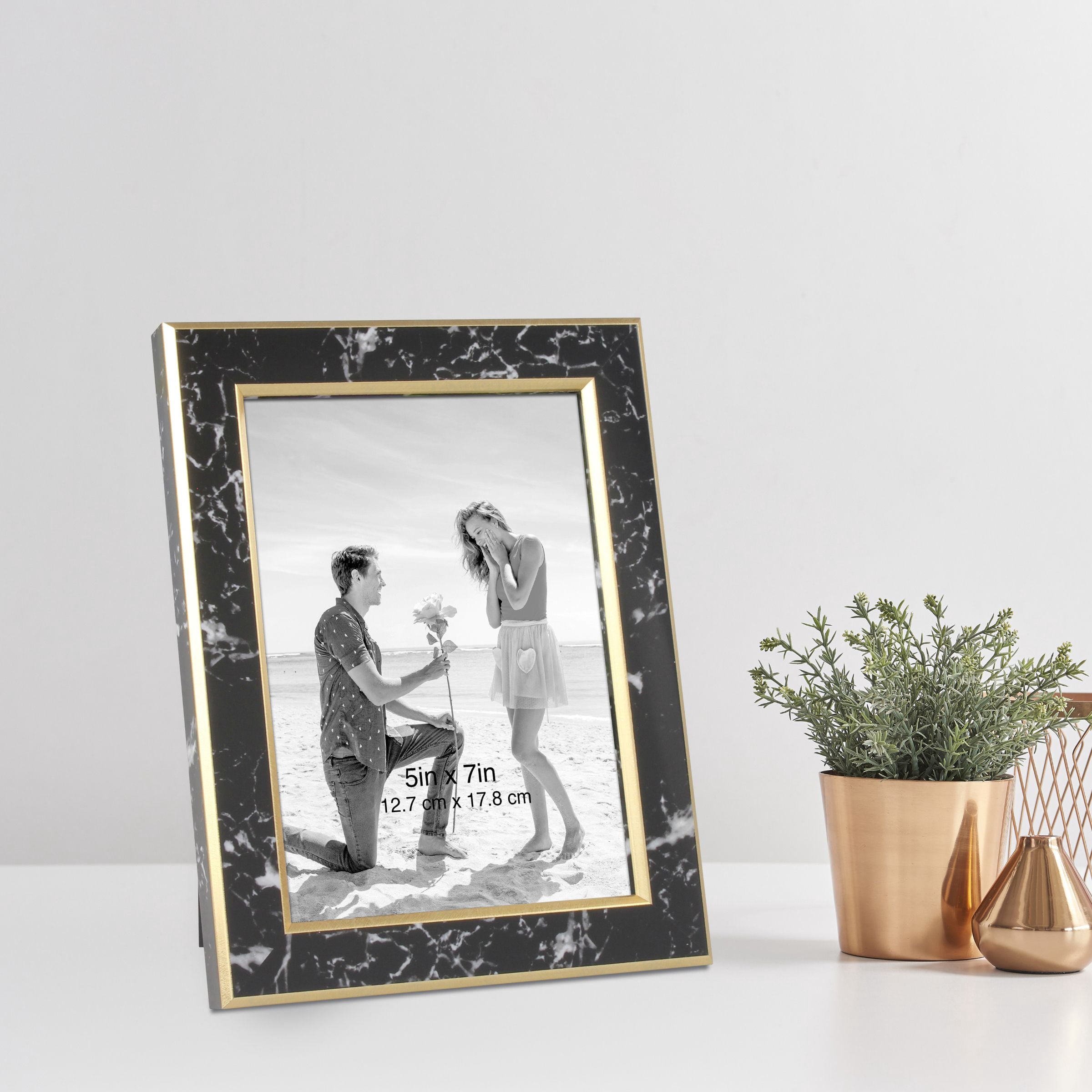Better Homes & Gardens 5 x 7 Rectangle Plastic Picture Frame, Black