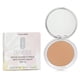 thumbnail image 2 of Base de maquillaje en polvo Clinique Almost Powder Makeup SPF 15, 2 of 3