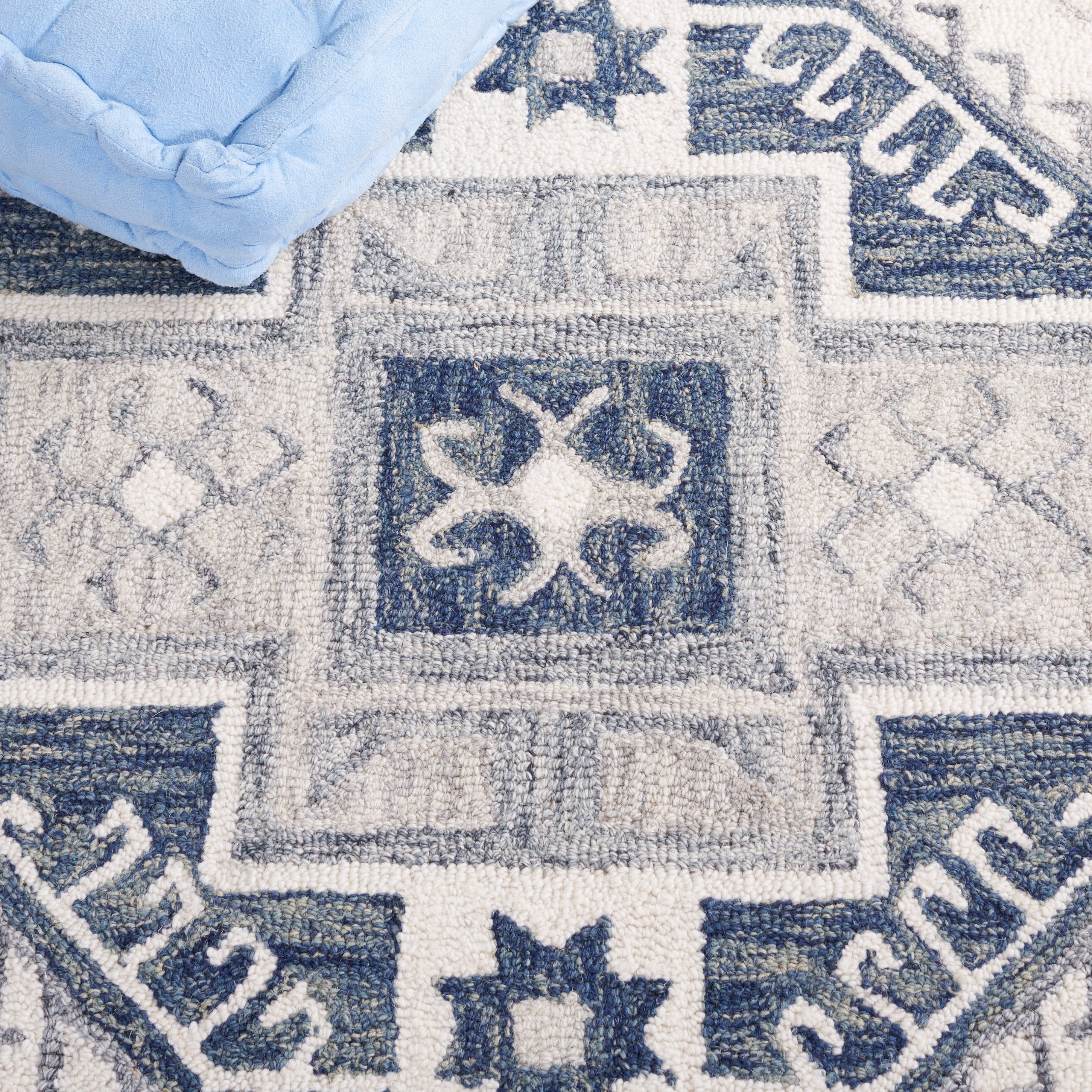 SAFAVIEH Metro Kenelm Geometric Area Rug, Ivory/Dark Grey, 6' x 9'