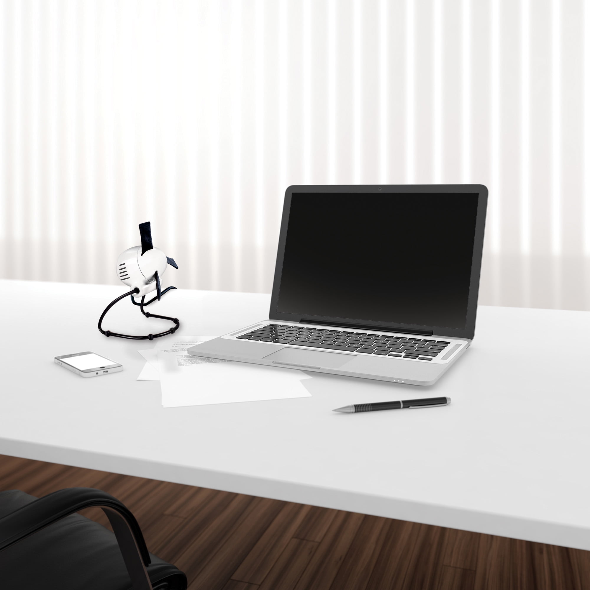 Vornado Zippi Personal Desktop Fan, White, 7 in, New