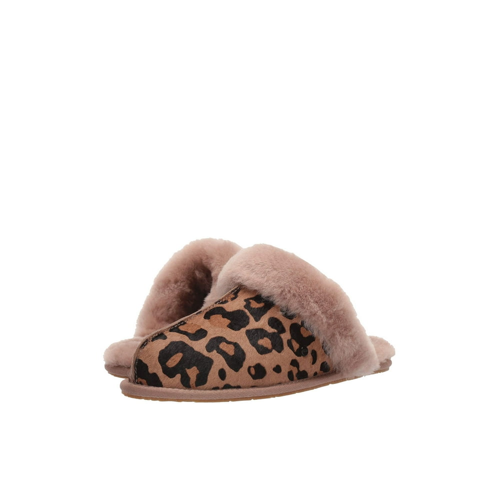 UGG UGG Scuffette II Leopard Women�s Sheepskin Slippers UGG UGG Scuffette II Leopard Women�s Sheepskin Slippers