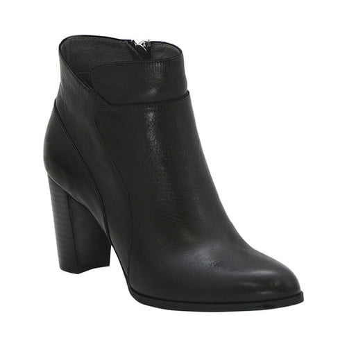 adrienne vittadini boots