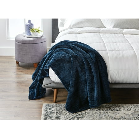 Better Homes & Gardens Oversized Velvet Plush Throw Blanket, 50" x 70", Indigo Herringbone