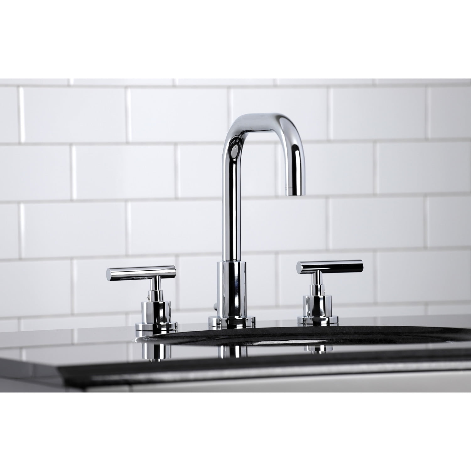 Kingston Brass FSC8931CML Manhattan Widespread Bathroom Faucet with Brass Pop-Up, Polished Chrome