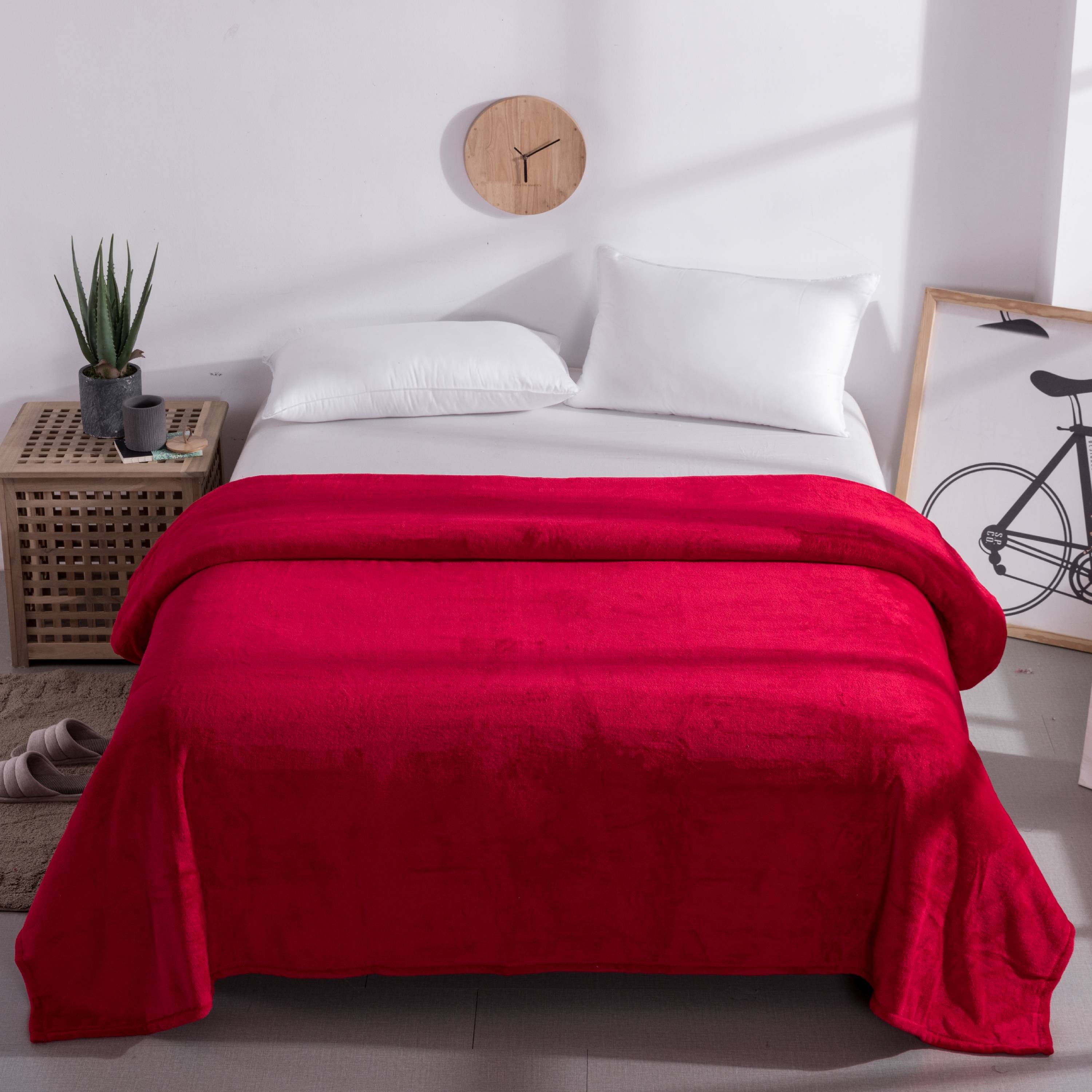 Mainstays Super Soft Plush Blanket, Twin, Really Red