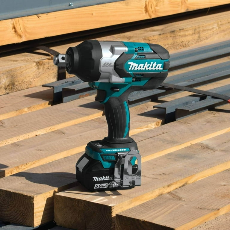 Makita XWT07T 18 Volt 5.0Ah LXT Lithium Ion Brushless Cordless Impact Wrench Kit