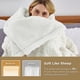 thumbnail image 3 of Manta Bedsure Sherpa, tamaño queen, suave y acogedora, color crema, 3 of 6