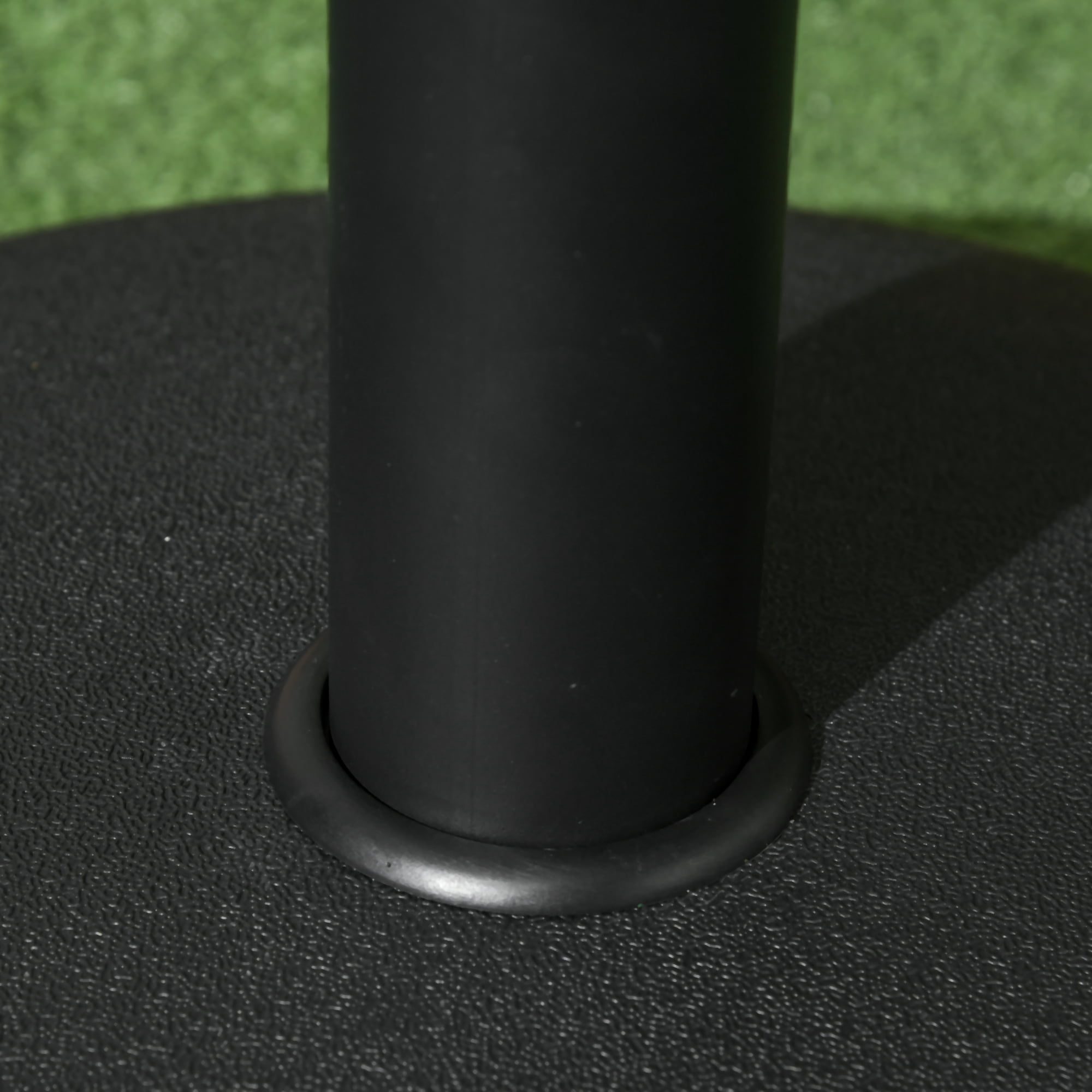 Outsunny 20" 55 lbs Round Cement Umbrella Base Stand Market Parasol Holder with Tightening Knob for Φ1.3" Φ1.5" Φ1.9" Pole for Lawn Backyard Black