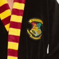 thumbnail image 4 of Peignoir Noir Officiel pour Hommes Harry Potter Blason de Poudlard Adulte, 4 of 7