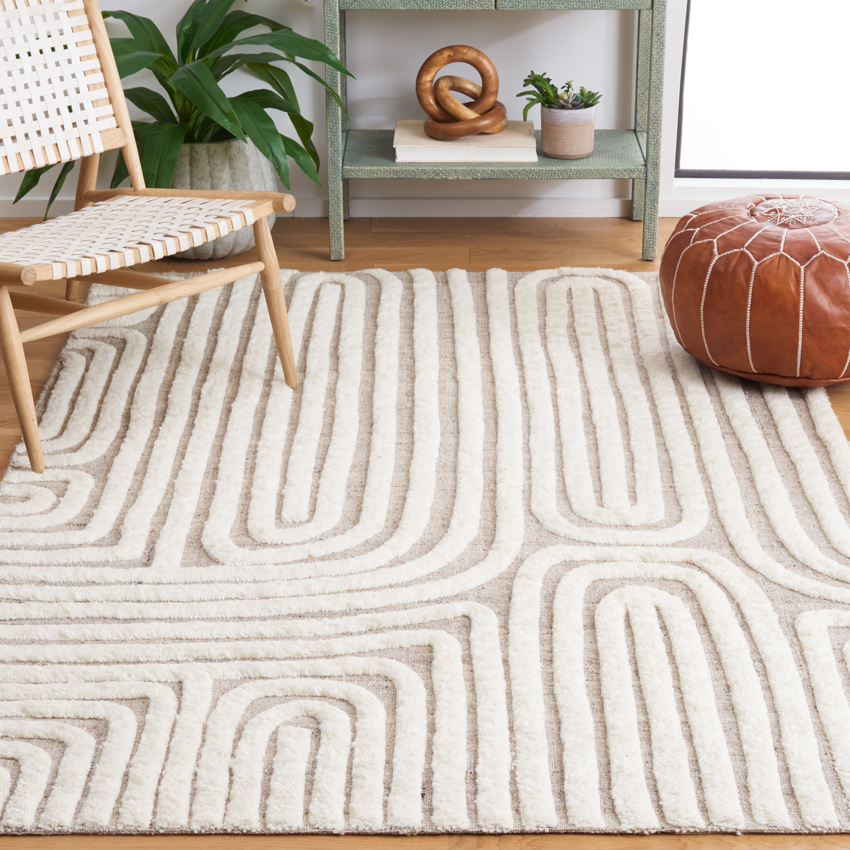 SAFAVIEH Kilim Genette Geometric Area Rug, Beige/Ivory, 4' x 6'