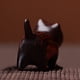 thumbnail image 3 of Xihbxyly Decoración de Gato de Madera, Linda Figura de Mascota de Madera Sin Ojos Tallada En Sándalo, Adorno de Escritorio Único, Regalo Especial para Seres Queridos, Tamaño Pequeño, 4,4 X 2,3 X 3,8, 3 of 5