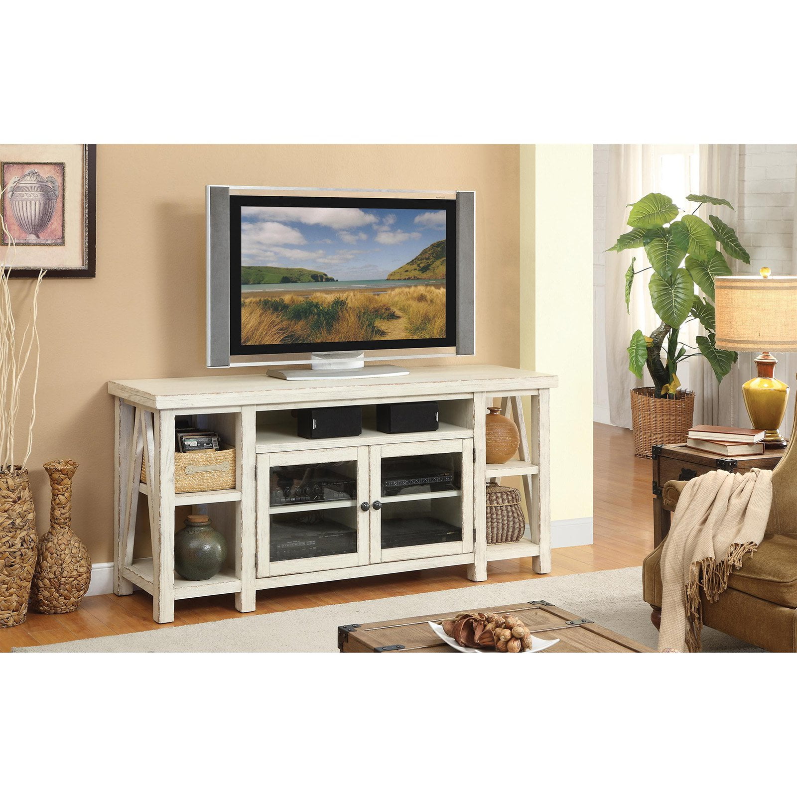 Riverside Furniture Aberdeen TV Console