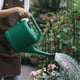 thumbnail image 1 of Fiudx Regadera con Boquilla Larga, Aspersor Desmontable, Mango Ergonómico, Ideal para El Cuidado de Plantas de Interior y Exterior, Decoración de Jardín, Plástico Resistente, Tamaños de 3, 5, 8 y 10, 1 of 7