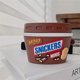thumbnail image 2 of Funda de silicona para Airpods Pro CHAO Serie Latas de bebida Snickers de barril de chocolate, 2 of 5