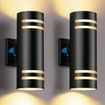 thumbnail image 1 of Lámpara de pared exterior SHIMR Dusk to Dawn, paquete de 2 unidades, color negro mate, 1 of 9