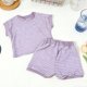 thumbnail image 2 of Estilo de Verano Conjunto de Niños de Verano Color Sólido Raya Pantalones Cortos Casuales de Dos Piezas de Punto de Manga Corta Vestido de Verano Corto, 2 of 7