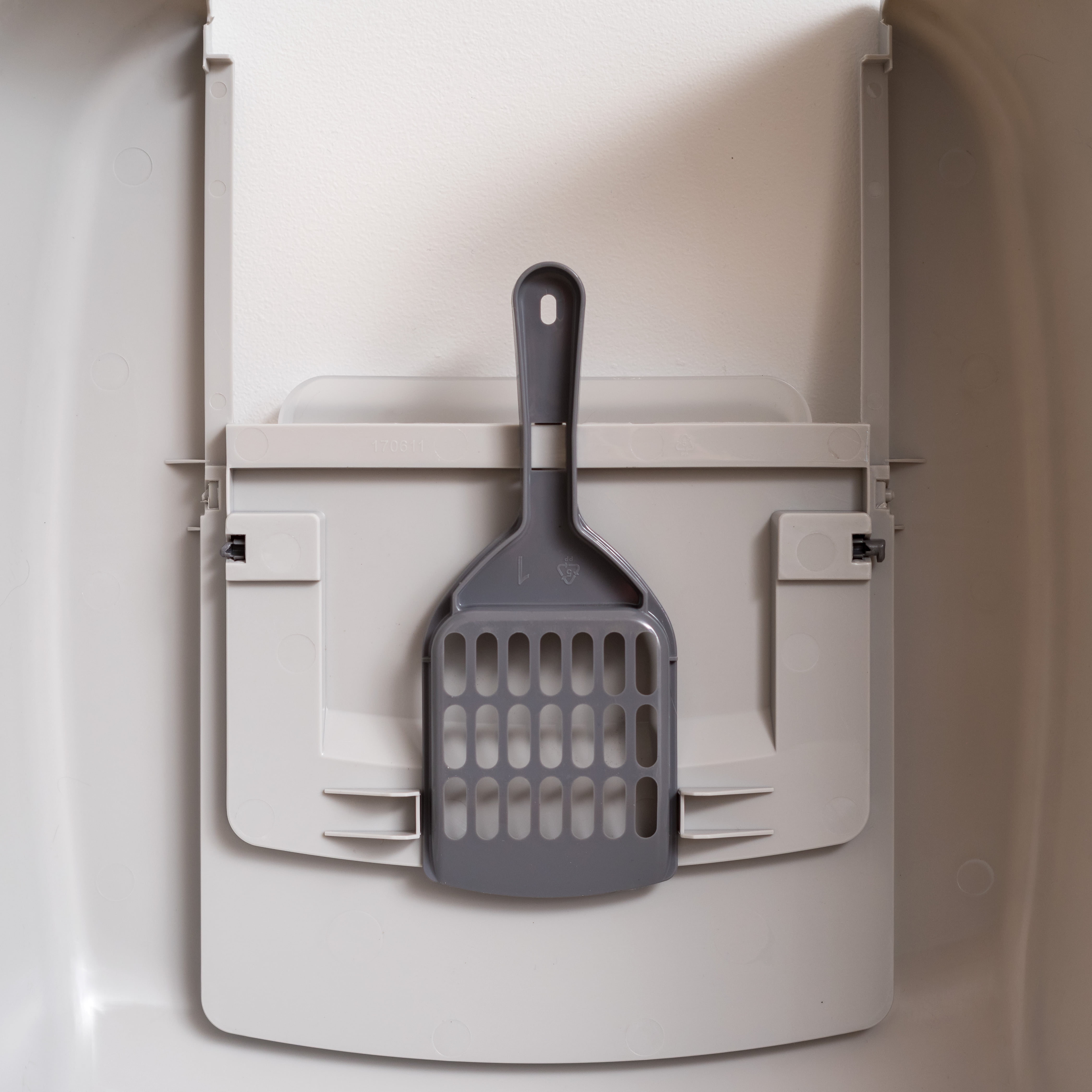 IRIS Jumbo Hooded Cat Litter Box with Litter Scoop, Gray