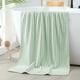 thumbnail image 1 of Toalla de baño suave y agradable para la piel con estampado de ondas de agua | Extragrande (140 x 70 cm) | Toalla de poliéster muy absorbente y de secado rápido para baño, spa, gimnasio y viajes, 1 of 6