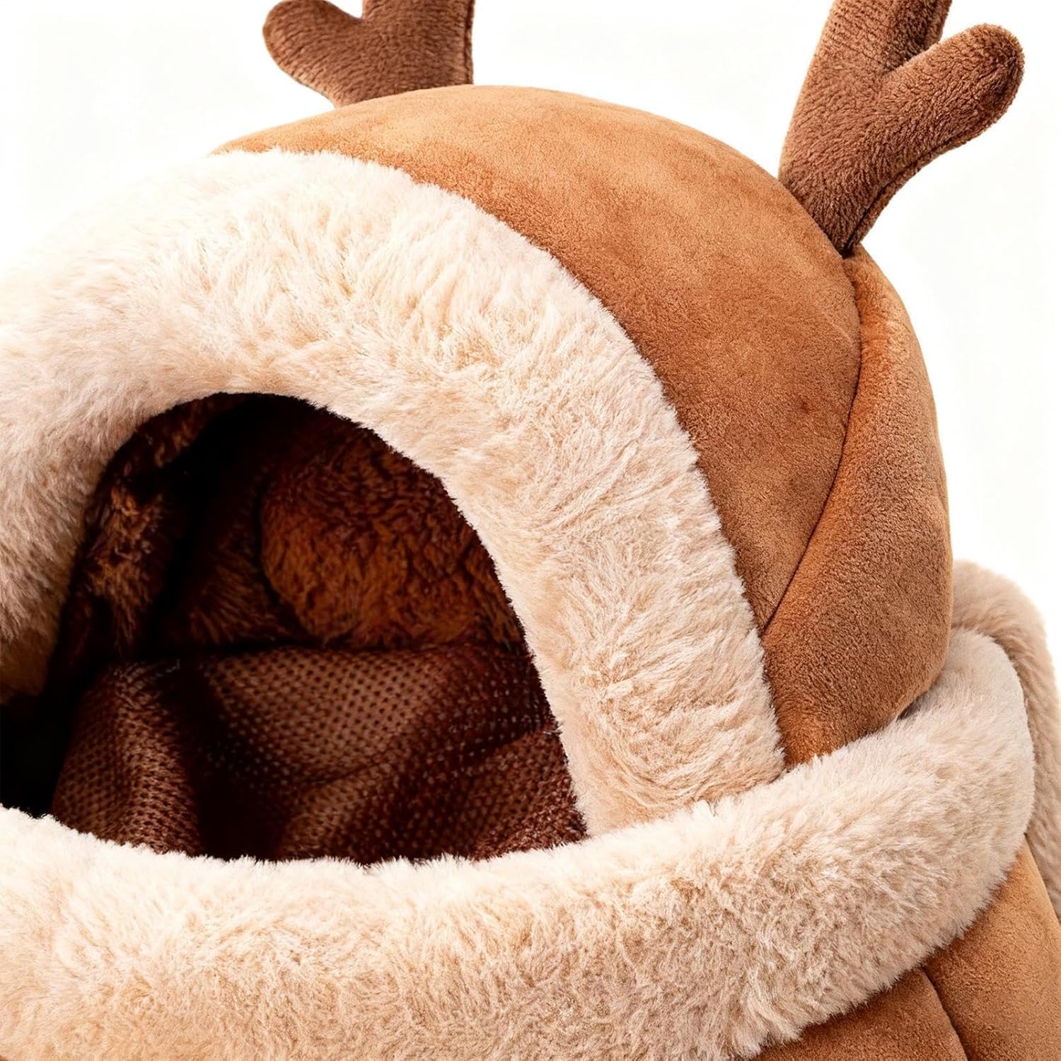 Dog Carrying Bag Pet Plush Elk Shape Backpack, Winter Puppy Outgoing Carrier, Soft Travel Bag, Pet Travel Backpack for Hiking Camping Outdoor Indoor Winter Trips Small Medium Dogs (Medium)
