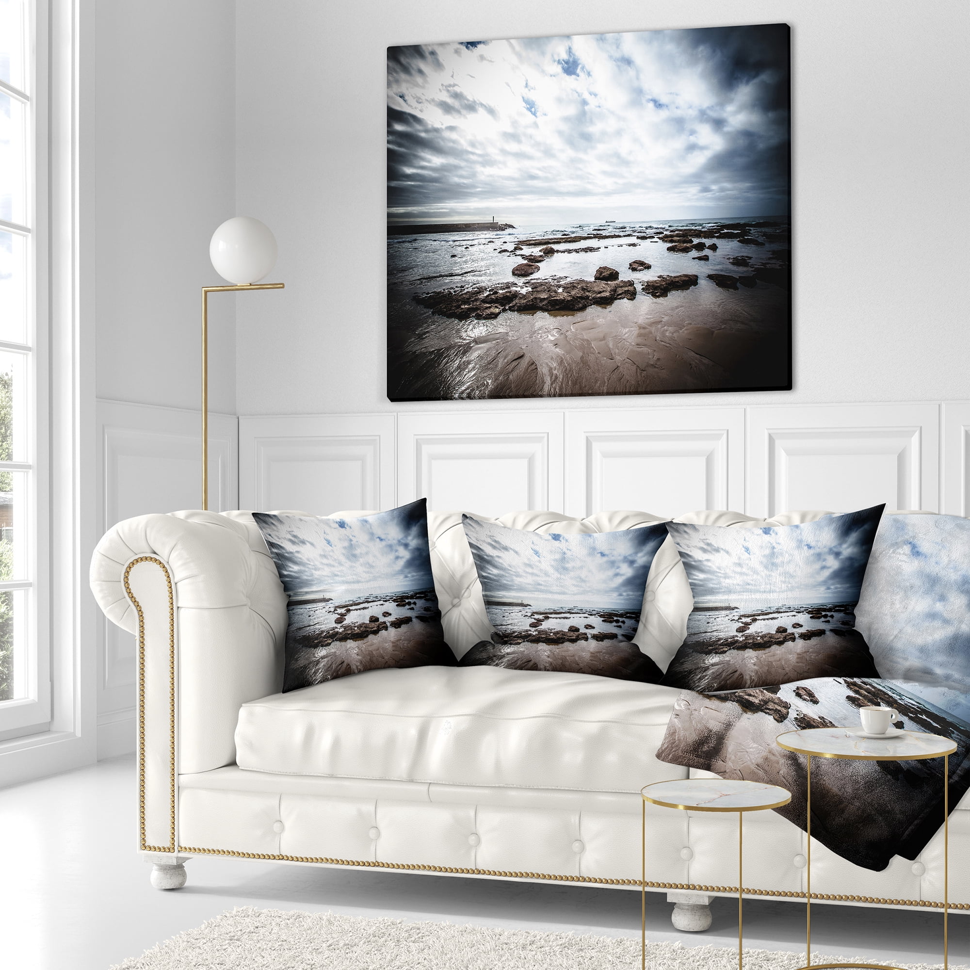 Designart Dramatic Atlantic Coast at Low Tide - Seashore Throw Pillow - 16x16