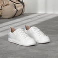 thumbnail image 2 of Zapatillas casuales de cuero blanco para mujer Naturalizer Morrison US8, 2 of 9