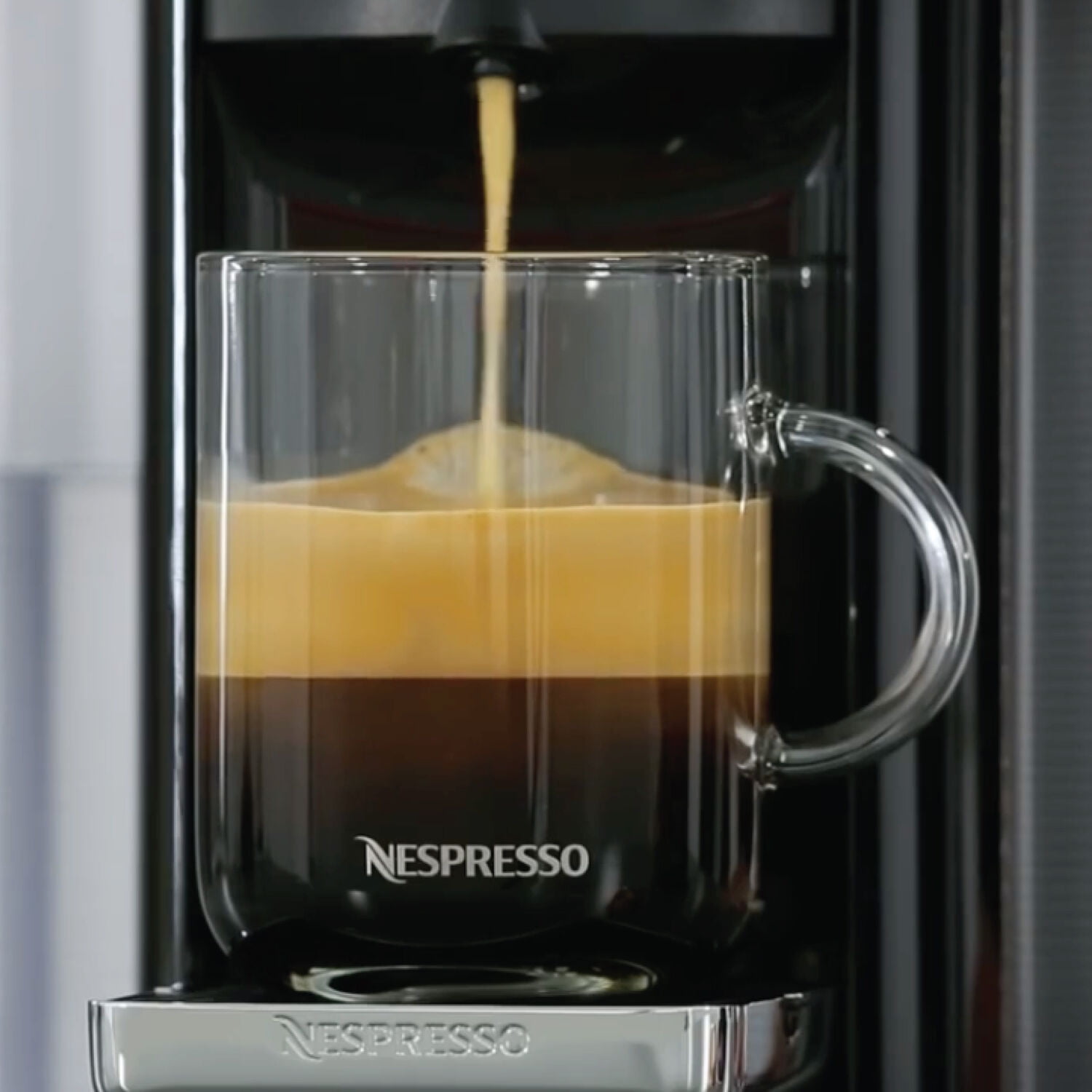 Nespresso New Evoluo Coffee and Espresso Machine by De'Longhi with Aerocinno, Silver, Single-Serve Brewers