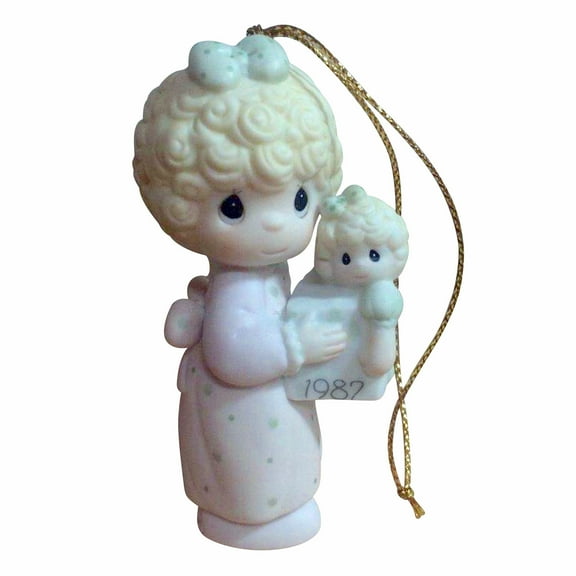 Precious Moments Ornament: 109770 Love is the Best Gift of All (2.7") Dated