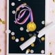 thumbnail image 4 of 20 medallas de plástico con forma de corona para niños, medallas de ganador, collares de cinta, premios para eventos deportivos, concursos de talentos, fiestas y aulas., 4 of 7