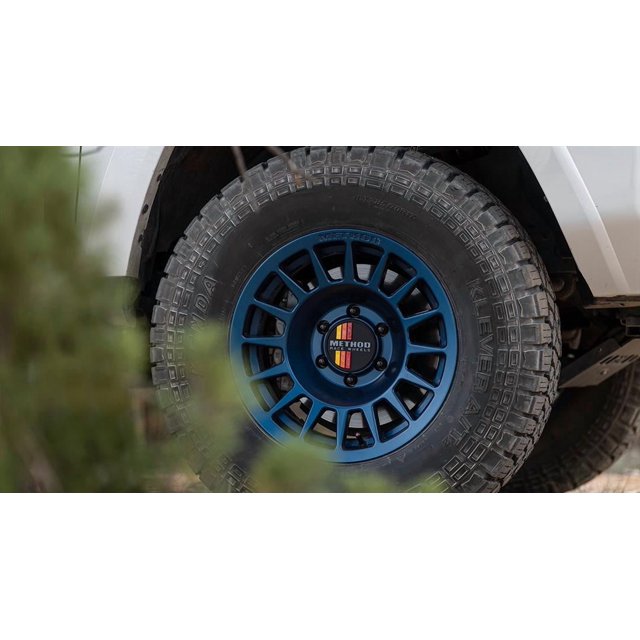 Method Race Wheels Wheel Center Cap CP-YOR108P 4.25 Inch Diameter; Closed Style; Black; Push Through; Single