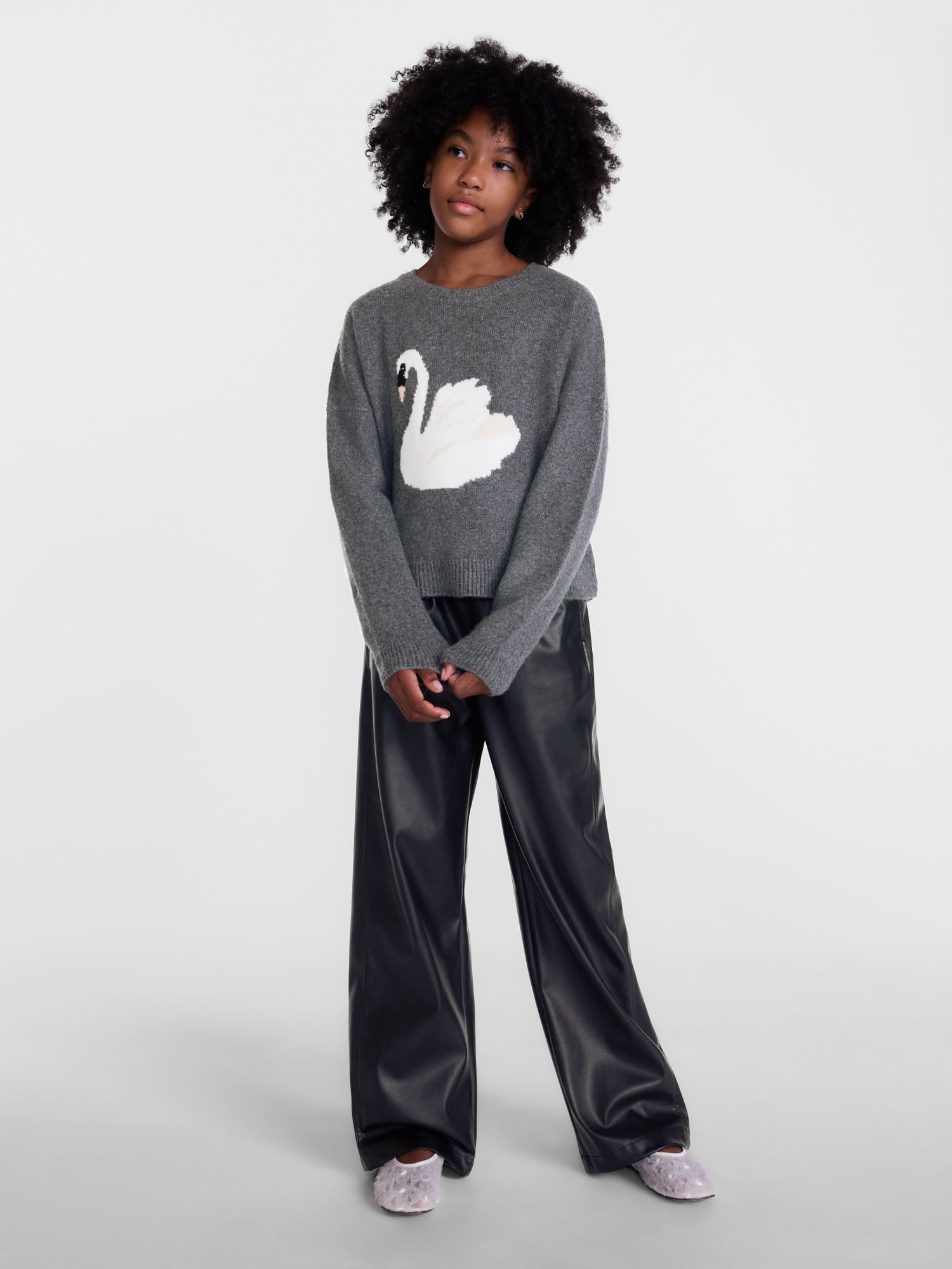 Weekend Academy Girls Graphic Crewneck Sweater with Long Sleeves, Sizes 4-18