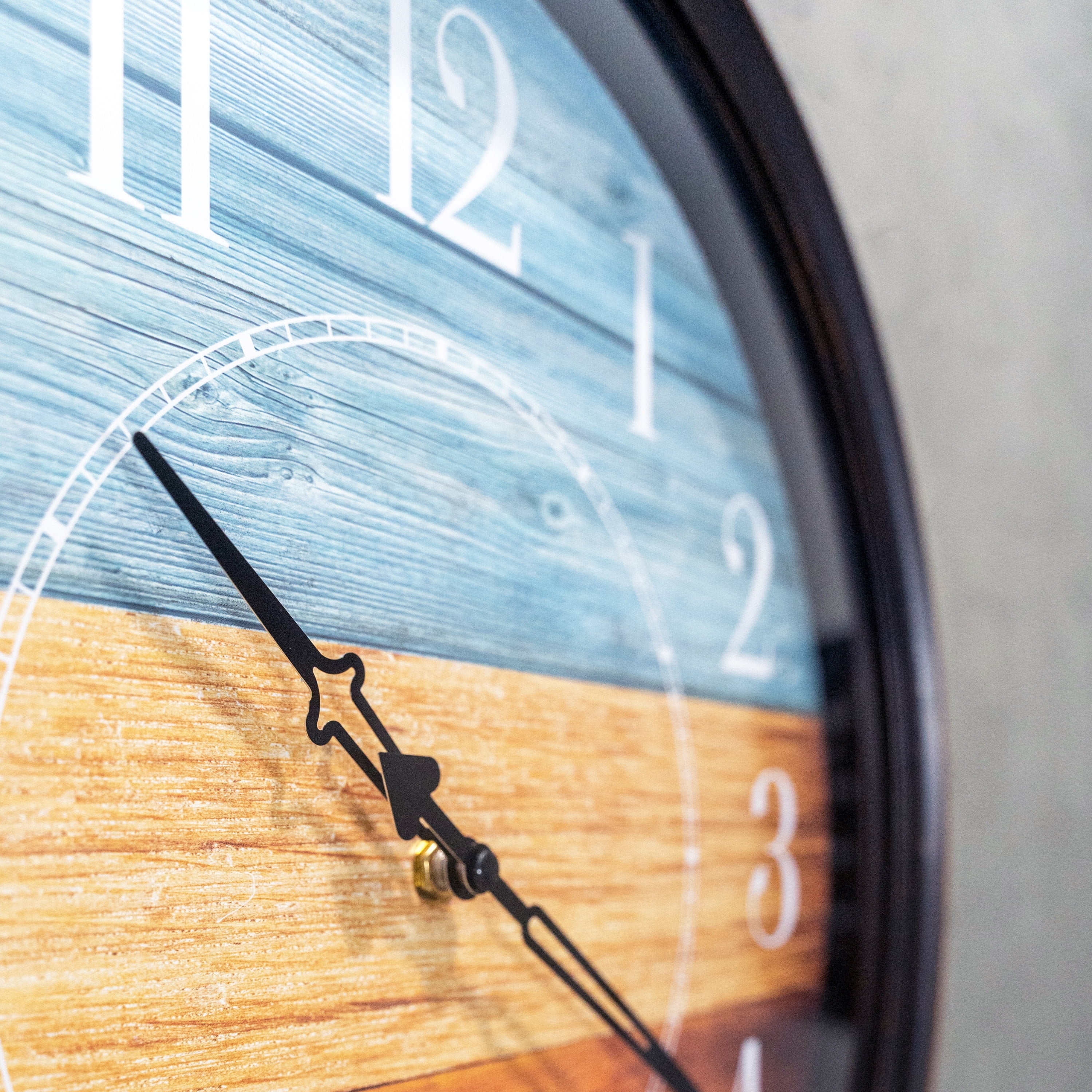 Pacific Bay Côte d'Azur 18" Wall Clock