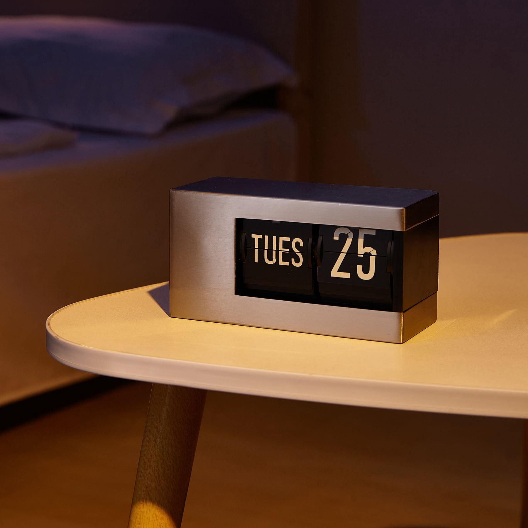 ITIGOITIE  Modern Flip Clock,Desktop decoration,Fashion calendar page turning clock,Silver