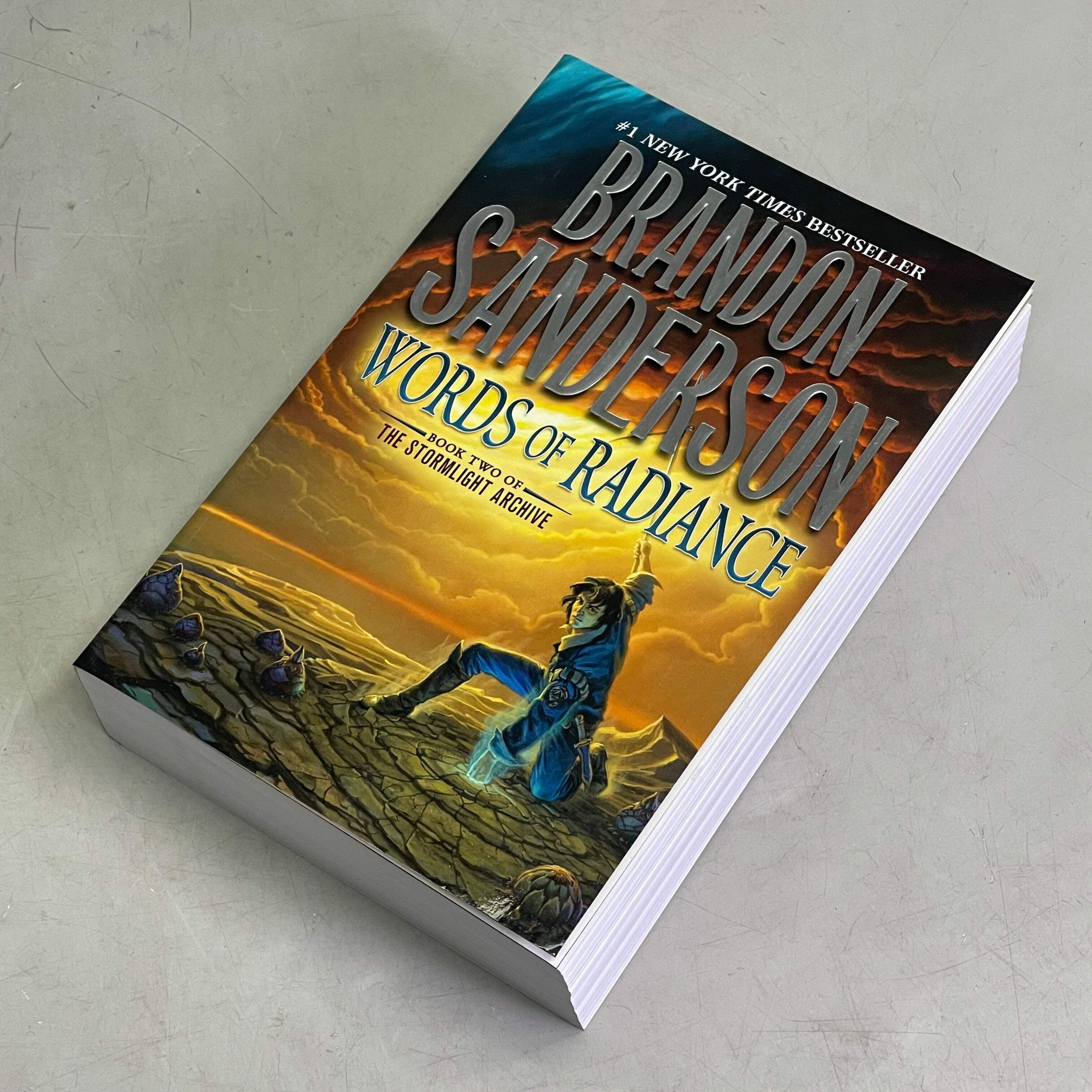 Stormlight Archive Words of Radiance: Book Two of the Stormlight Archive, Book 2, (Paperback)