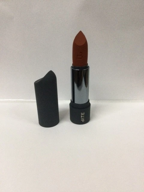 Bite Beauty- Power Move Soft Matte Lipstick (HARISSA)