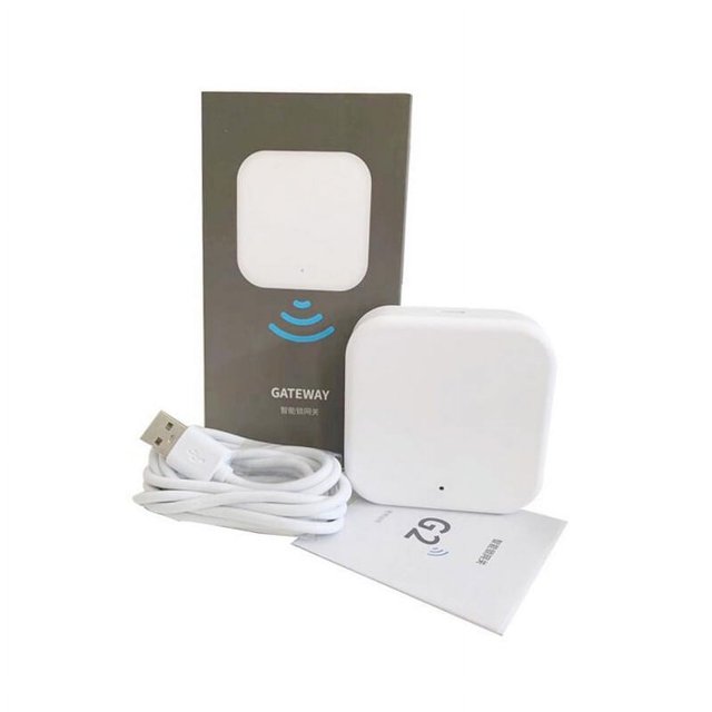 conector bluetooth y wifi gateway g2 para cerraduras digitales Gateway G2 cuadrado blanco, vista frontal centrada; se muestra con cable USB tipo C enrollado y manual. Dimensiones 70 mm x 70 mm x 26 mm, conexión Bluetooth y WiFi 2.4G (802.11 b/g/n). Compatible solo con Ttlock Smart Locks; a menudo se usa también para extender acceso remoto de cerraduras inteligentes en viviendas pequeñas.