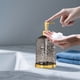 thumbnail image 5 of Botella dispensadora de desinfectante de manos de 450 ml, atractiva botella de desinfectante de manos para baño, cocina, inodoro, estación de lavado de manos, suministros, botella dispensadora de plás, 5 of 6