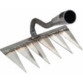 thumbnail image 1 of Rastrillo de rastrojo Rastrillos de mano de metal para jardinería, deshierbe - Rastrillo de púas de metal resistente, cultivo de rastrojo, deshierbe, rastrillo de área, roca, grava, cultivador, 1 of 4