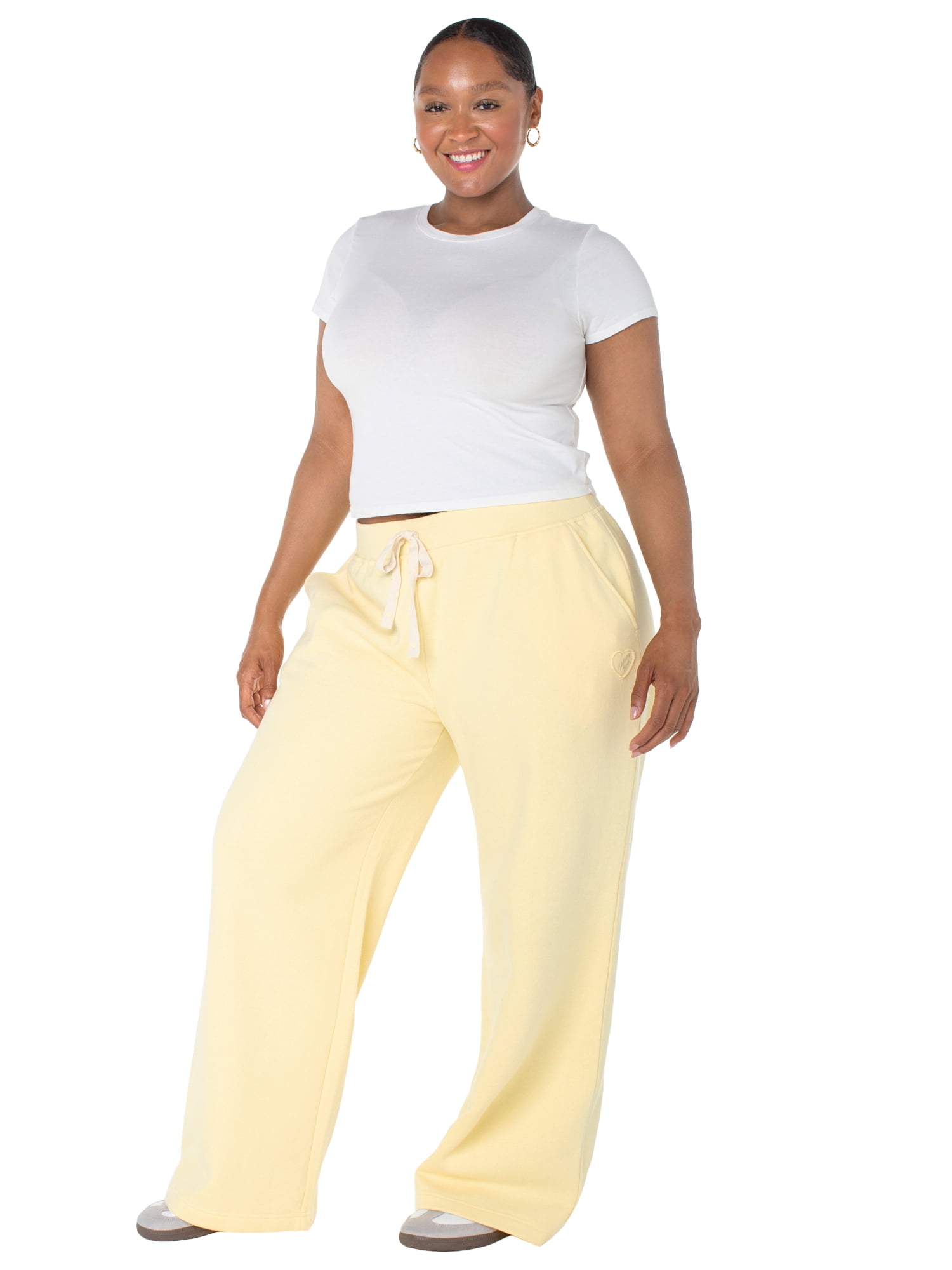 Celebrity Pink Women's and Women's Plus Wide Leg Sweatpants, Sizes XS-4X