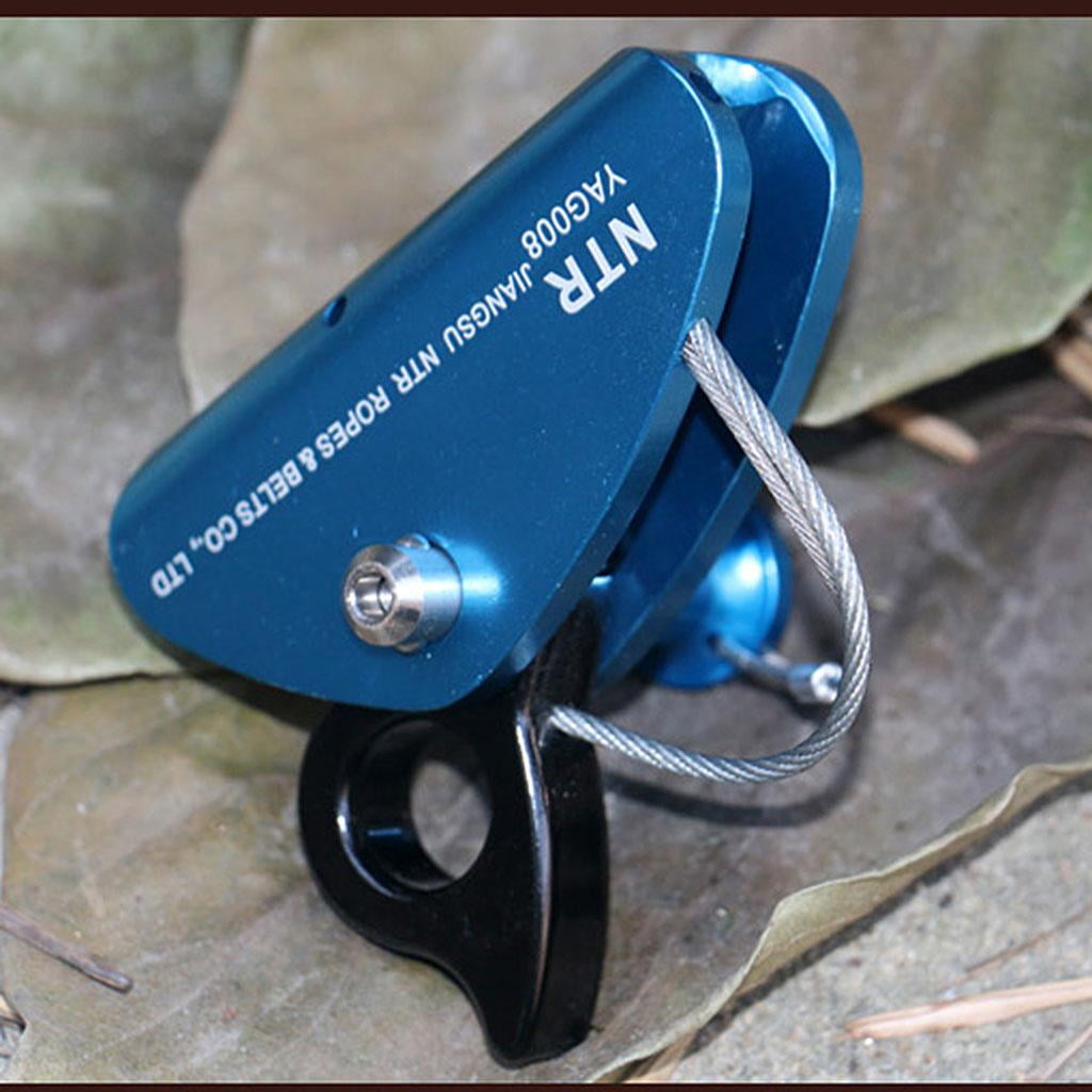 Wswqop 2 Pieces Outdoor Climbing Safety Rope Automatic Locking Device - Grasping Rope Riser Clamp - Ascender Equipment Rock Climbing